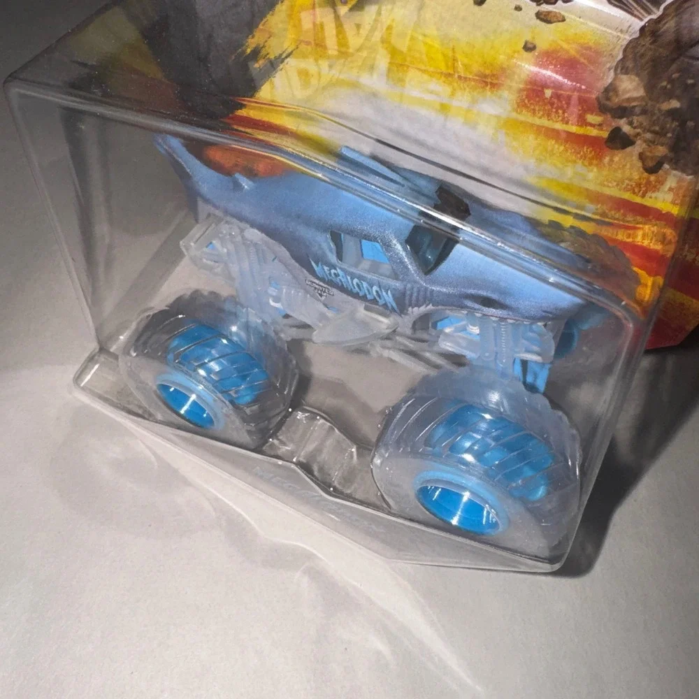 Monster‎ Jam Megalodon Ghost 1:64 Die-Cast Truck Translucent Blue Series 01